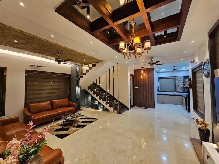 Premium Chalet 罗纳瓦拉 外观 照片