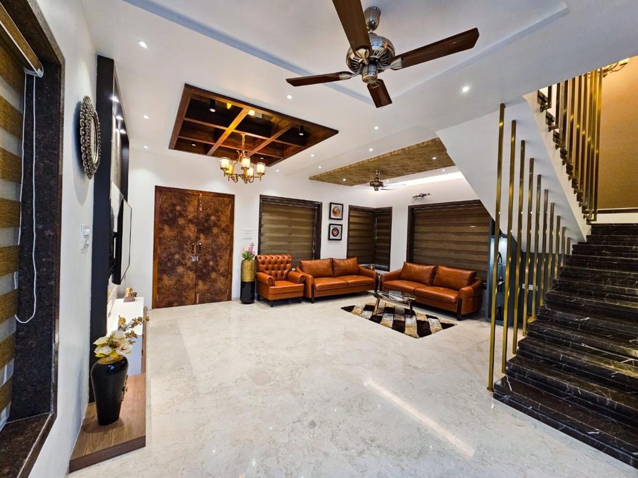 Premium Chalet 罗纳瓦拉 外观 照片